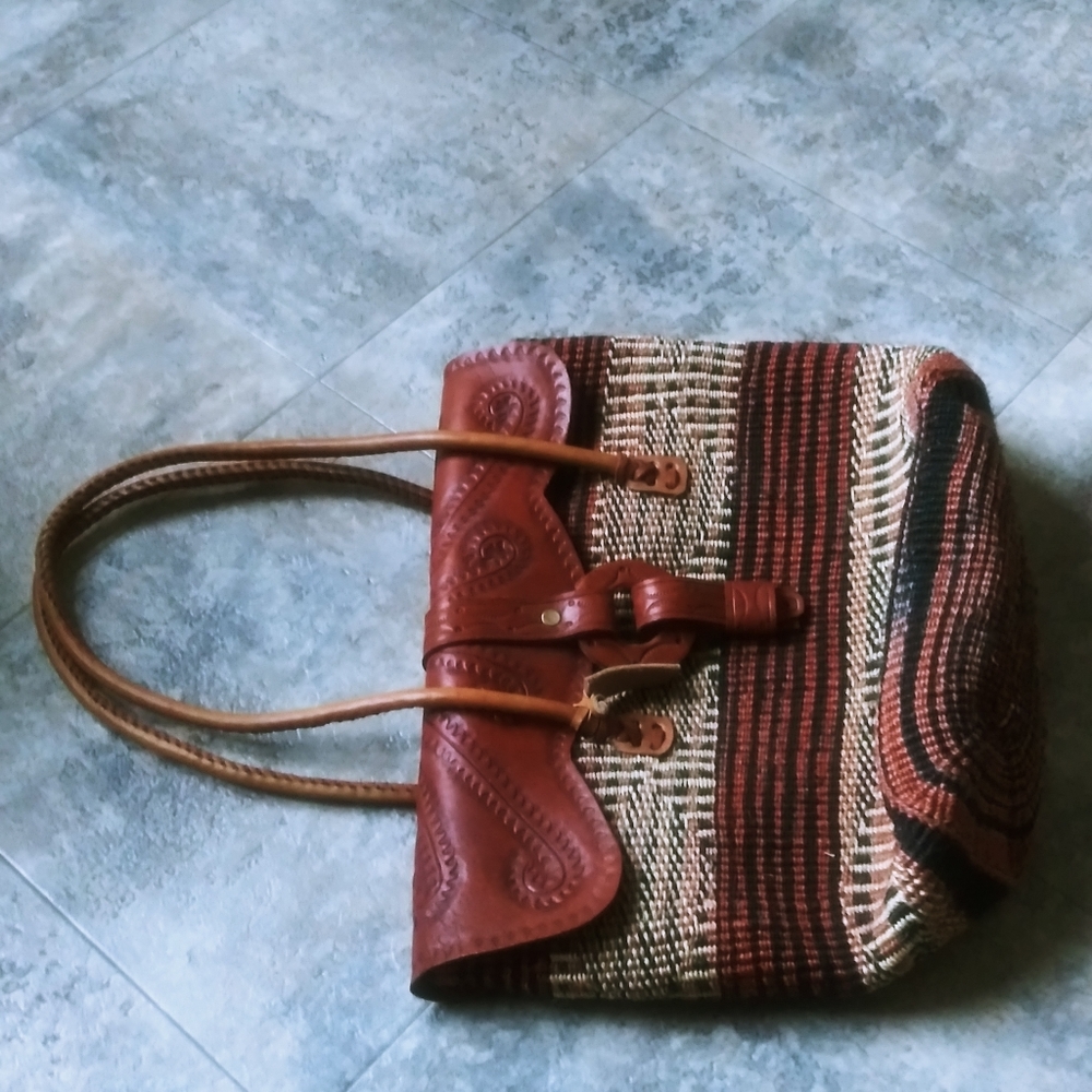 Women's pocket book